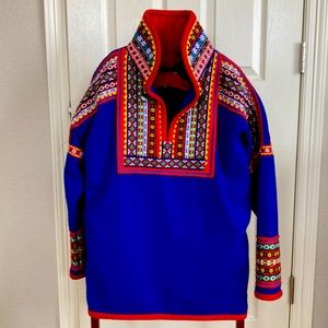 100% wool Samii Pullover Coat. Women’s Large.